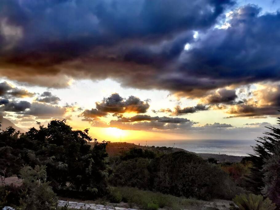 Villa Del Carrubo A Due Passi Dal Mare Di Cefalu Collesano Quarto foto